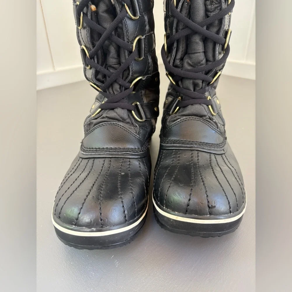 Sorel Tofino II Waterproof Winter Boots – Faux Fur Lined – Size 9.5